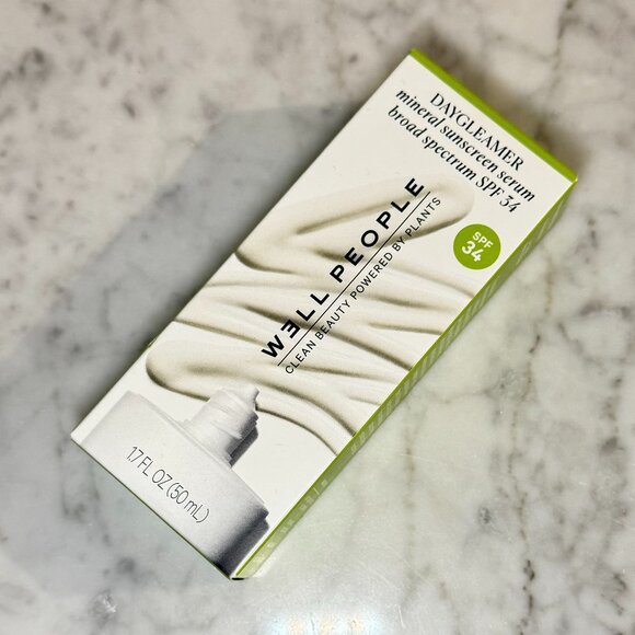 Well People mDaygleamer Mineral Sunscreen Serum SPF 34 | NEW PRODUCT - Picture 3 of 4